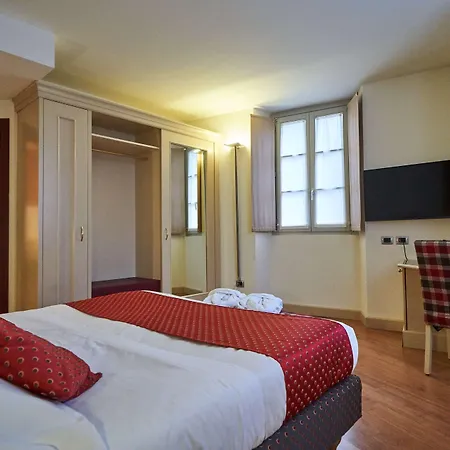 Hotel Centrale Best Western Signature Collection-3